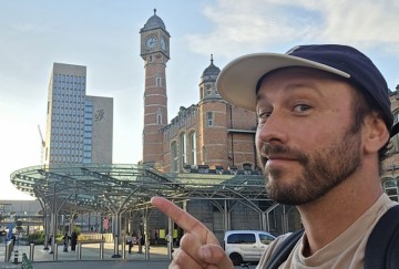 Now and then: Meet the Belgian art teacher bringing Old Brussels back to life on Instagram