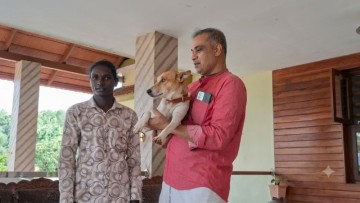 Karnataka: Man Gives Rs 50,000 Reward After Worker Finds Missing Indie Dog, Video Goes Viral