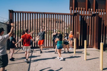 Forget the World Cup: Internet Personality Hosts Border Wall Volleyball Match