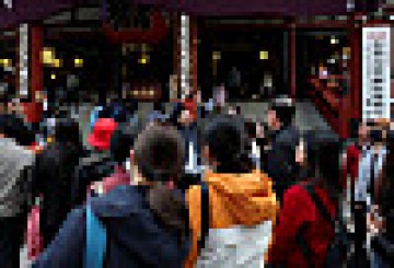Japan closes door tighter to tourists while Korea opens up for more visitors