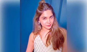 Sharvari steals spotlight with trendy photoshoot