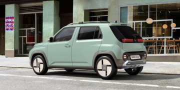 Hyundai's Small Electric SUV Receives Upscale Enhancements