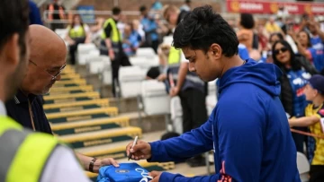 Vaibhav Sooryavanshi Controls Laughter as Fan Hilariously Calls His Name in Tamil During 1st T20I vs England