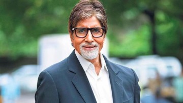 Storm can't stop Amitabh Bachchan's fans