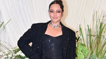 Sonakshi Sinha refuses to get into car until paparazzi leave