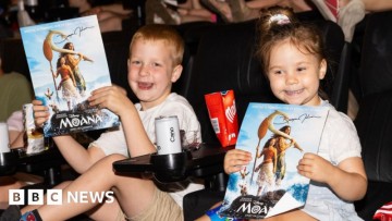 The Rock hires out cinema for Sudbury schoolchildren to see Moana