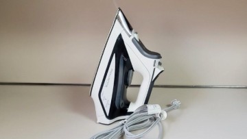 Rowenta Focus Iron Steamer: Wipe out wrinkles instantly with this high-end iron