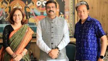 'Wonderful Conversations': Dharmendra Pradhan's Old Post With Sonam Wangchuk Goes Viral