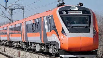 "I didn't expect this!" American couple's first Vande Bharat Sleeper experience goes viral