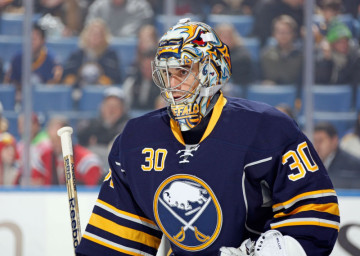 "I can be bought": Sabres legend Ryan Miller reveals why he played for Avalanche alumni in game vs. DU Hockey alumni