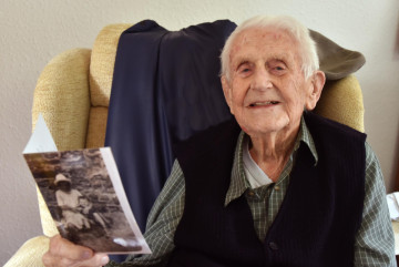 War veteran and former teacher's secret to 103 revealed as he shares his routine