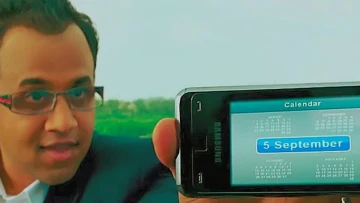 Why is September 5 written on the wall in '3 Idiots'?