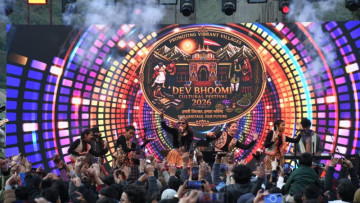 Badrinath Cultural Festival Sparks Online Debate Over Loud “Bhajan Jamming” Near the Sacred Shrine