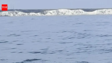 MP Para-Swimmer Satyendra Lohia Takes on English Channel for a Historic Third Crossing