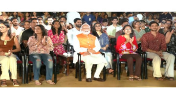 Bhajan + Clubbing? PM Modi Joins Delhi’s Gen-Z Vibe