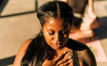 Feeling Stressed? Try This 20 Second Move to Feel Calmer