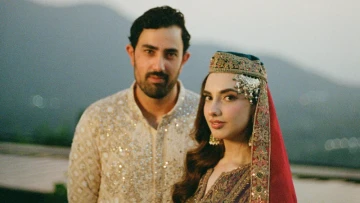 From Neighbours’ Homes To The Wedding Aisle: Imaan And Zamin’s Kashmir Story