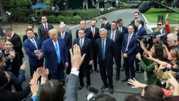 Trump Rebrands AI: US Government Told To Say “Super Intelligence”