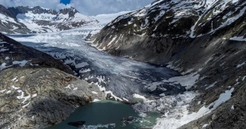 Swiss Glaciers Lose 5.5% of Their Ice in a Year