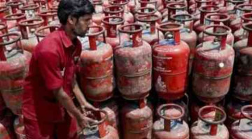 Delhi Commercial LPG Price Rises by ₹62.50, Cylinder Now Costs ₹2,810