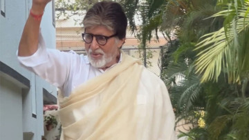 Mumbai Rains: Water Enters Amitabh Bachchan's Jalsa, Viral Video Shocks Fans