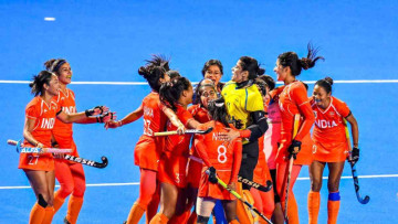 Gold Glory Gets a ₹11 Lakh Reward! Odisha Honours India’s Women Hockey Champions