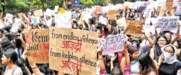 'Why have women lost trust in men?' Shivraj Chouhan reacts to Delhi students' 'Ek kachori, do samosa' slogan