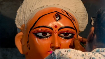 Meet Ram Pal, the blind sculptor creating Goddess Durga idols with 'inner eye' in Uttar Pradesh