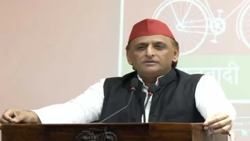 'Ek kachaudi, do samosa': How Akhilesh Yadav is using viral women protest slogans to woo Gen Z and PDA voters