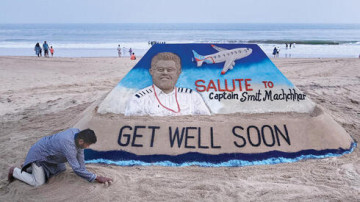 'He brought honor to 1.4 billion': India rallies around flydubai hero pilot