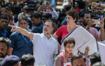 ‘Dhappa’: Rahul-Priyanka Pull a Surprise Detour During INDIA Bloc’s EC March