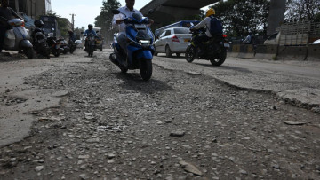 Bengaluru's AI Pothole App Can Detect Roads, Find Contractors