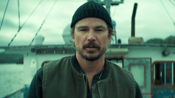 Netflix's new mystery thriller is one of the year's most bingeable shows