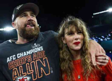Taylor Swift and Travis Kelce Spotted Holding Hands on NYC Date Night