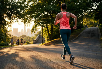 Power Walk for 30 Minutes 3 Times a Week: Expert Tips to Burn More Calories and Support Weight Loss