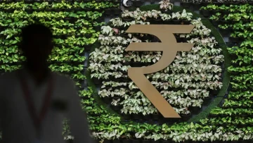 Rupee in Trouble, RBI on Duty: How Long Can the Central Bank Keep Playing Bodyguard?