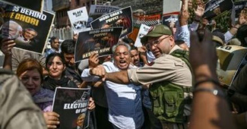 Gen Z’s Cockroach Janta Party Takes Its Election Reform Protest to Delhi