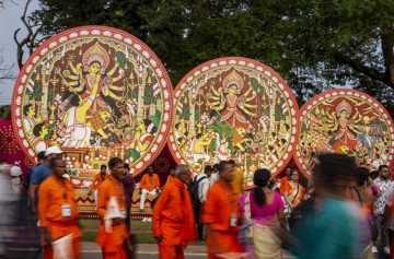 Tripura club to make Durga Puja pandal using broken glass pieces