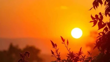 Chasing sunsets? These stunning spots across India serve golden-hour magic you won't forget anytime soon!