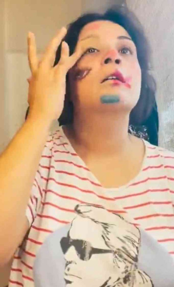 Richa Chadha’s Protest Make-up Tutorial: Draw an Extra Eye, Camouflage Your Face & Dodge Surveillance Cameras