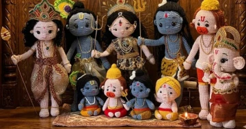A Stitch in Tradition: The Rise of Crochet Golu Dolls