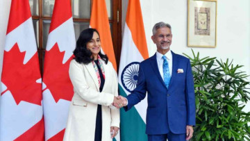 Diplomacy on the Double: Canada’s Foreign Minister Touches Down in India Before Heading to the UAE