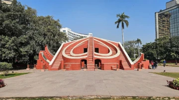 “The Tricolour Isn’t a Crime”: Rahul Gandhi Weighs In on the Jantar Mantar Row