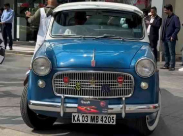 Forget Fast & Furious! From WWII Jeeps to Classic Mercedes, Delhi-NCR’s Vintage Car Drive Had a Bigger Mission