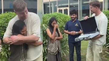 Indian Woman Spends 365 Days Chasing MrBeast, Finally Meets Him and Gets ₹9.5 Lakh