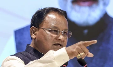 Odisha CM Majhi Calls Modi’s Critics ‘Cockroaches’, Says They Turn Non-Issues Into Issues