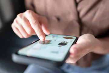 “Shopping Binge Without Bill Shock? ‘Dopamine Shopping’ Lets You Fill the Cart And Keep the Wallet Happy!”