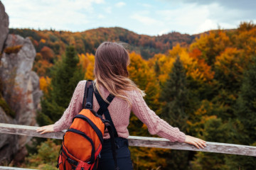 Winter Blues, Bye-Bye! Doctors Reveal Dopamine-Boosting Habits That Can Lift Your Mood and Keep Those Cozy, Gloomy Days Feeling Brighter. ☀️