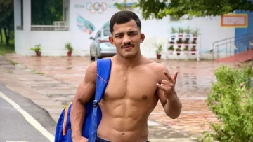 More Than a Silver Lining: Vishvajit More Makes Greco-Roman History for India