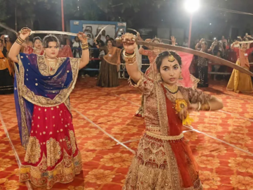 Garba Went Full Warrior Mode! ⚔️ 350+ Women in UP Perform Sword Garba, Turning Navratri Into a Powerful Self-Defence Statement
